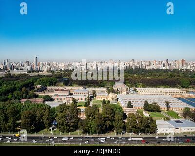 Eine Luftaufnahme der Hauptstadt Buenos Aires, Argentinien von einem kommerziellen Flug genommen. Stockfoto