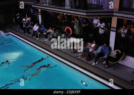 Exklusiv. Allgemeine Atmosphäre während der Pool Party Fitbit im Molitor Schwimmbad (Piscine Molitor) in Paris, Frankreich am 13. September 2016. Foto von Aurore Marechal/ABACAPRESS.COM Stockfoto