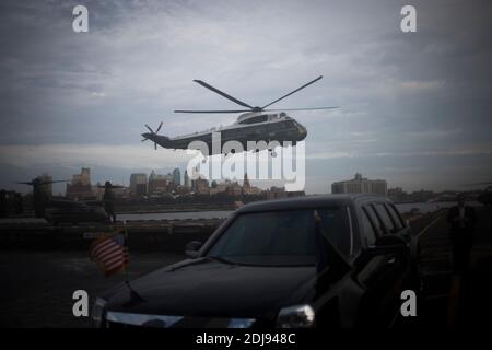 US-Präsident Barack Obama kommt am Sonntag, den 18. September 2016, in Marine One vor der Generalversammlung am Hauptsitz der Vereinten Nationen (UN) in New York, USA, an. Obama wird am Dienstag bei seinem letzten großen Auftritt beim Treffen der Staats- und Regierungschefs der Welt vor der 71. UN-Generalversammlung sprechen. Foto von John Taggart/Pool/ABACAPRESS.COM Stockfoto