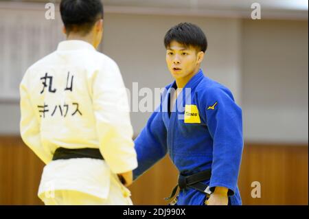 Tokio, Japan. Dezember 2020. Joshiro Maruyama, Hifumi AbE Judo : Judo Männer -66kg Auswahl Spiel für Tokio 2020 Olympischen Spiele in Kodokan in Tokio, Japan . Kredit: Itaru Chiba/AFLO/Alamy Live Nachrichten Stockfoto
