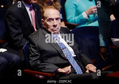 Bob Dole, der ehemalige Senator von Kansas, nimmt am 27. September 2016 in Washington, DC an der Einführung der "Hidden Heroes"-Kampagne Teil. Foto von Olivier Douliery/ABACAPRESS.COM Stockfoto