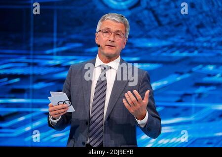 Rupert Stadler Geschäftsführer von Audi bei einer Audi Pressekonferenz am 29. September 2016 im Palais des Expositions, Paris, Frankreich, auf dem Pariser Automobilsalon 2016. Foto von Henri Szwarc/ABACAPRESS.COM Stockfoto