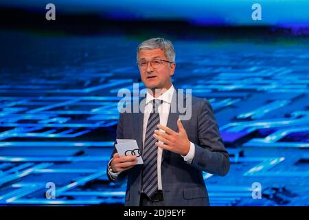 Rupert Stadler Geschäftsführer von Audi bei einer Audi Pressekonferenz am 29. September 2016 im Palais des Expositions, Paris, Frankreich, auf dem Pariser Automobilsalon 2016. Foto von Henri Szwarc/ABACAPRESS.COM Stockfoto