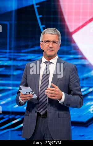 Rupert Stadler Geschäftsführer von Audi bei einer Audi Pressekonferenz am 29. September 2016 im Palais des Expositions, Paris, Frankreich, auf dem Pariser Automobilsalon 2016. Foto von Henri Szwarc/ABACAPRESS.COM Stockfoto