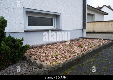 Typisches Dorfhaus in Fischbach bei Dahn, Deutschland Stockfoto