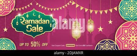 Ramadan Sale, Web-Header oder Banner-Design mit golden glänzenden Rahmen, arabischen Laternen und islamischen Ornament auf lila Hintergrund. Bis zu 50 % Rabatt Stock Vektor