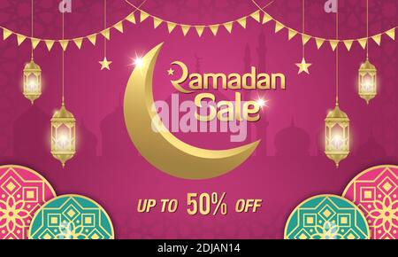 Ramadan Sale, Web-Header oder Banner-Design mit goldenen Halbmond, arabischen Laternen und islamischen Ornament auf lila Hintergrund. Bis zu 50 % Rabatt Stock Vektor