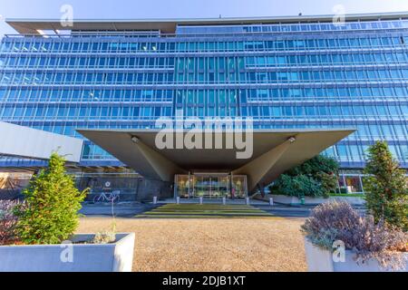 Genf, Schweiz - 07. Dezember 2020: Weltgesundheitsorganisation, WHO - OMS, Hauptsitz Stockfoto