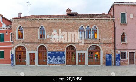 Burano, Italien - 10. Januar 2017: Merletto Museum auf der Insel Burano in Venedig, Italien. Stockfoto