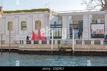 Venedig, Italien - 11. Januar 2017: Peggy Guggenheim Collection am Canal Grande in Venedig, Italien. Stockfoto