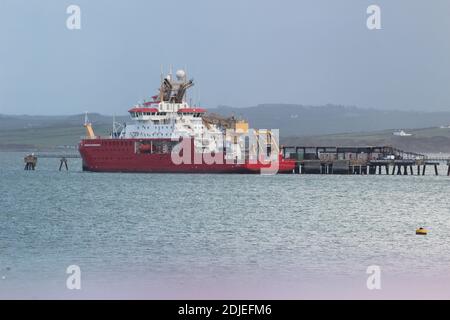 Holyhead Port, Deal or No Deal, Montag, 14. Dezember 2020. Spediteure fürchten Chaos im Hafen von Holyhead. Spediteure haben behauptet, dass es Chaos bei Holyhead geben wird, wenn die Brexit-Übergangsperiode zu Ende geht. Aber die Hafenbesitzer Stene Line hat gesagt, dass der Prozess reibungslos wäre Kredit: Mike Clarke/Alamy Live News. Stockfoto