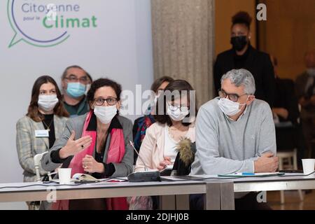 Der französische Wohnungsbauminister Emmanuelle Wargon und Gäste.der französische Präsident Emmanuel Macron während der Bürgerklimakonferenz mit der französischen Ministerin für ökologische und soziale Transformation Barbara Pompili, der französische Staatsminister für die Beziehungen zum Parlament Marc Fesneau, der französische Minister für Verkehr Jean-Baptiste Djebbari, der französische Landwirtschaftsminister Julien Denormandie, Französische Staatssekretärin beim Premierminister, Regierungssprecher Gabriel Attal und die französische Wohnungsministerin Emmanuelle Wargon beim CESE. Paris, Frankreich, am 14. dezember 2020. Foto von Jacques Witt/Pool/ABA Stockfoto