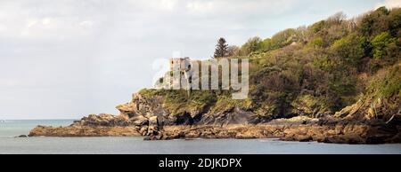 St. Catherine's Castle am Eingang von Fowey Harbour, Cornwall, Großbritannien. Stockfoto