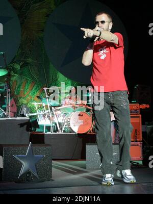 Ringo Starr und die neueste Ausgabe seiner All Star Band (Billy Squier, Richard Marx, Rod Argent, Hamish Stuart, Edgar Winter und Sheila E) treten im Mizner Amphitheater in Boca Raton FL auf. 07/08/06 Stockfoto