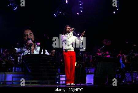 Juntos en Concierto 2006 mit Marco Antonio Solis, Laura Pausini und Marc Anthony in der AA Arena in Miami, FL. 07/30/06 Stockfoto