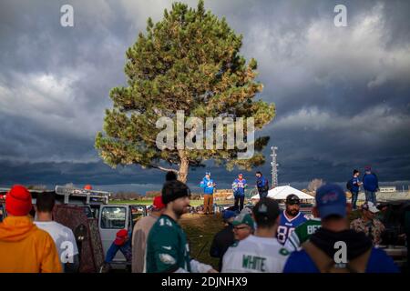 27. Oktober 2019, Buffalo, NY, USA: Buffalo, NY.Diese Fotos stammen von verschiedenen Partien rund um das Stadion, das RV-Lot während der Buffalo Bills vs. Philadelphia Eagles Fans. Das berühmte Hammer Lot, Mafia House und die Grundstücke auf der anderen Straßenseite in der Nachbarschaft. Die Buffalo Bills haben eine der NFL die loyalsten Fan-Basen, und nehmen ihre tailgating ernst. Die Fans sind bekannt geworden als die Bill Mafia. Foto von Michael F. McElroy. (Bild: © Michael McElroy/ZUMA Wire) Stockfoto