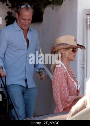 Nicolette Sheridan und Michael Bolton Mittagessen in Taverna Tony's in Malibu, ca. 26/06 Stockfoto