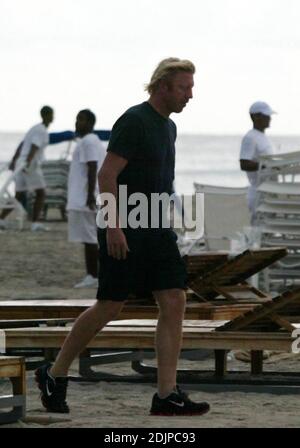 Exklusiv!! Tennis-Ass Boris Becker verbringt einige Zeit am Miami Beach mit den Söhnen Noah und Elias, 9/4/06 Stockfoto