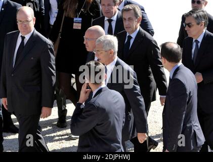 Prinz Albert II. Von Monaco, Nicolas sarkozy und Francois Fillon bei der Nationalen Zeremonie für die 86 Opfer des Terroranschlags von Nizza am 14. Juli 2016 im Colline du Château in Nizza, Südfrankreich, am 15. oktober 2016. Minister und Politiker nahmen vor rund 2000 Menschen, darunter die Opferfamilien und Rettungskräfte, an der Zeremonie Teil. Foto von Pierre Rousseau/CIT'images/ABACAPRESS.COM Stockfoto