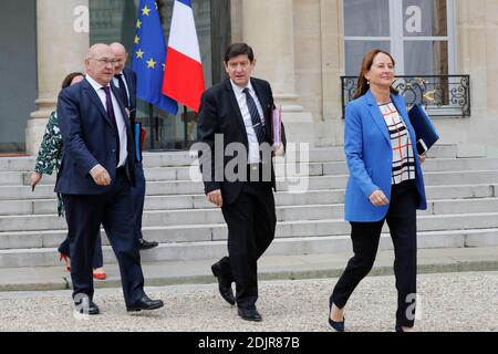 Der Minister für Wirtschaft, Finanzen und öffentliche Finanzen Michel Sapin, der Minister für Stadt, Jugend und Sport Patrick Kanner und der Minister für Umwelt, Energie und Meeresangelegenheiten Segolene Royal verlassen den Elysee-Palast nach dem französischen wöchentlichen Kabinettstreffen am 26. Oktober 2016 in Paris, Frankreich. Foto von Henri Szwarc/ABACAPRESS.COM Stockfoto