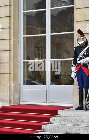 Atmosphäre im Innenhof des Hauptquartiers des Premierministers Manuel Valls Hotel de Matignon, in Paris, Frankreich am 27. Oktober 2016. Foto von Yann Korbi/ABACAPRESS.COM Stockfoto