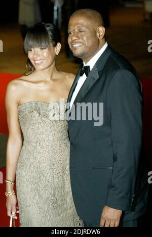 Forest Whitaker und Ehefrau Keisha besuchen Last King of Scotland Premiere Odeon Leicester Square London UK. 10/18/2006 Stockfoto