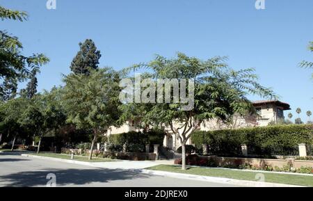 Jennifer Lopez' neues Beverly Hills Herrenhaus in ca. Das Grundstück gehörte einst James 'Jimmy' Stewart, aber das Haus wurde abgerissen, um Platz für Lopez' Multi-Millionen-Dollar-Haus zu machen. 10/21/06 Stockfoto