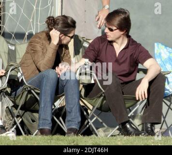 Tom und Katie verbringen einen Tag im Ballpark mit Toms Adoptivkindern. Beverly Hills, Ca. 11/4/06 Stockfoto