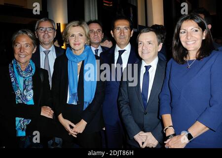 Elisabeth Borne, Michel Combes, Valerie Pecresse, Patrick Drahi, Alain Weill et Anne Hidalgo assistent au lancement de la chaine BFM Paris au Cafe de l'Homme a Paris, France le 07 Novembre 2016. Foto von Aurore Marechal/ABACAPRESS.COM Stockfoto