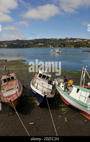 Südamerika, Chile, Chiloe Island, Dalcahue, Fischerboote Stockfoto