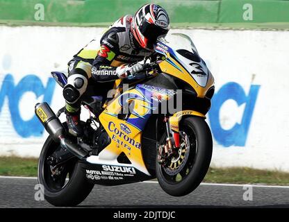 Ex-Weltmeister Max Biaggi debütiert sein neues Suzuki Superbike, Vallelunga Circuit, Rom, Italien, 11/30/06 Stockfoto