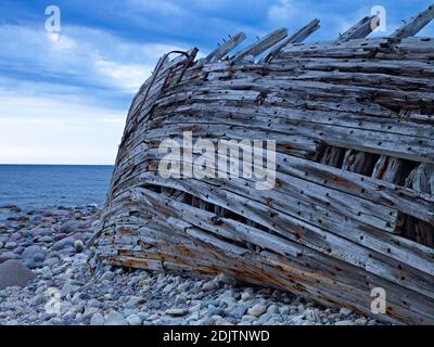 Europa, Schweden, Smaland, Insel Öland, Schiffswrack an der Küste von Nord-Öland, ehemaliger Schoner Swiks, gestrandet im Jahr 1926 Stockfoto