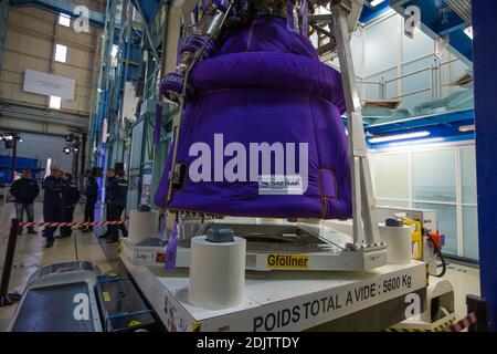 Das Montagegebäude im Hauptgeschoss der Ariane 5 bei Airbus Safran Launchers in Les Mureaux, Frankreich, am 14. November 2016, Der Tag des Besuchs des französischen Präsidenten Francois Hollande, um den ersten Stein der zukünftigen Integrationsanlage für Ariane 6 auf dem Gelände der Airbus Safran Launchers zu legen. Foto von Irina Kalaschnikova/Pool/ABACAPRESS.COM Stockfoto