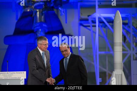 Alain Charmeau, CEO of Airbus Safran Launchers welcomes French President Francois Hollande to Airbus Safran Launches in Les Mureaux, France on November 14, 2016 to lay the first stone of the future integration plant for Ariane 6 on the site of Airbus Safran Launchers. Photo by Irina Kalashnikova/Pool/ABACAPRESS.COM Stock Photo