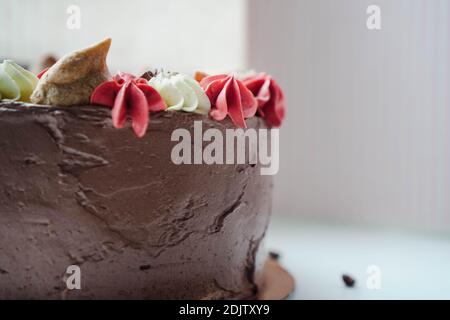 Nahaufnahme hausgemachter Schokoladenkuchen Stockfoto