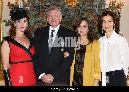 Robert Zemeckis and his wife Leslie Zemeckis, Marion Cotillard and Culture Minister Audrey Azoulay attending the ceremony where Robert Zemeckis become 'Officier des Arts et des Lettres', in Paris, France on November 19, 2016. Photo by Jerome Domine/ABACAPRESS.COM Stock Photo