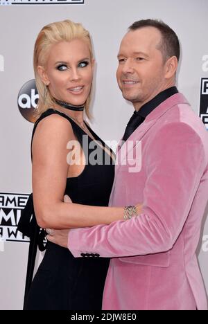 Jenny McCarthy, Donnie Wahlberg, nimmt am 20. November 2016 an den American Music Awards 2016 im Microsoft Theater in Los Angeles, CA, USA Teil. Foto von Lionel Hahn/ABACAPRESS.COM Stockfoto