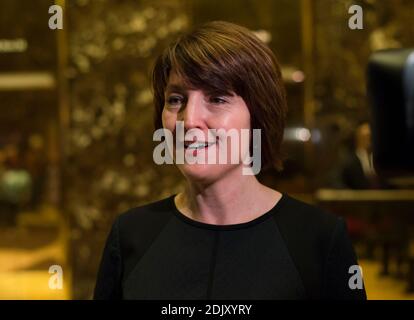 Oregon Congresswoman Cathy McMorris Rogers is seen speaking to the press in the lobby of Trump Tower in New York, NY, USA following her meeting with President-elect Trump on December 12, 2016. (Photo by Albin Lohr-Jones) Stockfoto