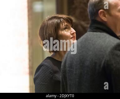 Die Kongressabgeordnete Cathy McMorris Rogers aus Oregon ist in der Lobby des Trump Tower in New York, NY, USA zu sehen, als sie am 12. Dezember 2016 zu einem Treffen mit dem designierten Präsidenten Trump eintrifft. (Foto von Albin Lohr-Jones) Stockfoto