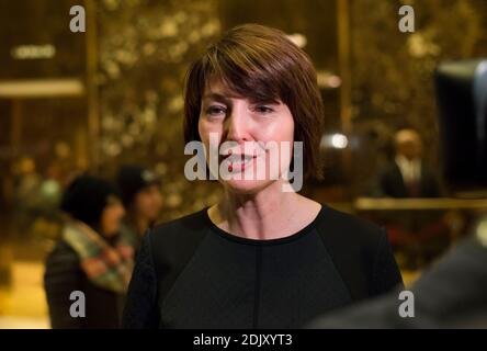 Oregon Congresswoman Cathy McMorris Rogers is seen speaking to the press in the lobby of Trump Tower in New York, NY, USA following her meeting with President-elect Trump on December 12, 2016. (Photo by Albin Lohr-Jones) Stockfoto
