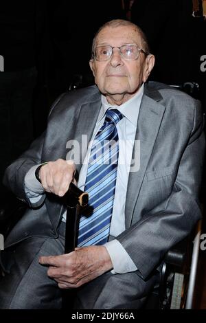 Ian Mihaileanu (Vater von Radu Mihaileanu) nahm an der Verleihung des Jean-Pierre Bloch Preises Teil, der Radu Mihaileanu am 15. Dezember 2016 im französischen Kultusministerium in Paris verliehen wurde. Foto von Aurore Marechal/ABACAPRESS.COM Stockfoto