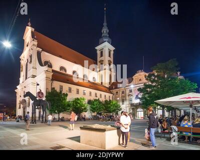 Brünn (Brünn), Reiterstatue "Mut", Mährischer Platz (Moravske namesti), Jan Krtitel Ernas barocker Kostel sv. Tomase (St. Thomas-Kirche), Mährische Galerie in der Altstadt, Jihomoravsky, Südmähren, Südmähren, Tschechisch Stockfoto