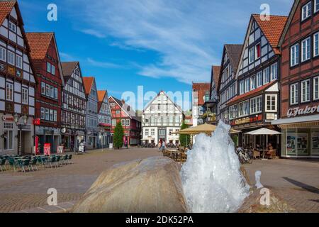 Deutschland, Niedersachsen, Stadt Rinteln, Blick auf den Marktplatz Stockfoto