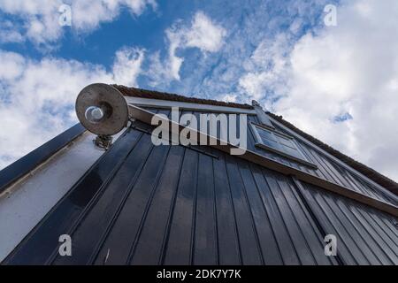 Ein Tag in Holland: Sonnenaufgang im Polder, Citywalk in Dordrecht. Stockfoto