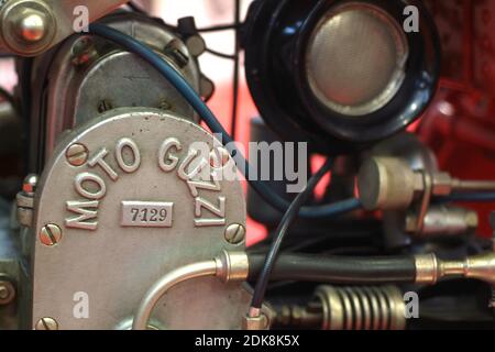 Turin, Piemont, Italien -7/02/2014 - AutoMotoRetro ist die jährliche periodische Messe für Liebhaber und Sammler von Oldtimern und Motorrädern und retro Stockfoto