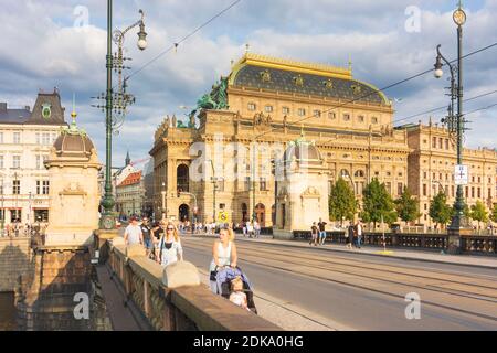 Praha, Nationaltheater (Narodni divadlo) in Nove Mesto, Neustadt, Praha, Prag, Prag, Tschechien Stockfoto