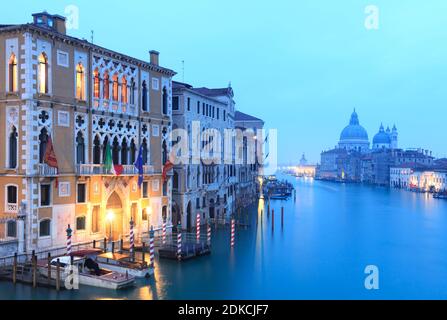 I/Venedig: Canal Grande am Morgen Stockfoto