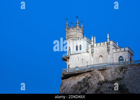 Ukraine, Krim, Jalta, die Schwalbennest Burg auf Aurora Clff thront Stockfoto