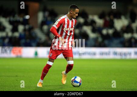 London, Großbritannien. Dezember 2020. Tom Ince von Stoke City in Aktion während des Spiels. EFL Skybet Championship Match, Queens Park Rangers gegen Stoke City im Kiyan Prince Foundation Stadium, Loftus Road in London am Dienstag 15. Dezember 2020. Dieses Bild darf nur für redaktionelle Zwecke verwendet werden. Nur redaktionelle Verwendung, Lizenz für kommerzielle Nutzung erforderlich. Keine Verwendung in Wetten, Spiele oder ein einzelner Club / Liga / Spieler Publikationen. PIC von Steffan Bowen / Andrew Orchard Sport Fotografie / Alamy Live News Kredit: Andrew Orchard Sport Fotografie / Alamy Live News Stockfoto