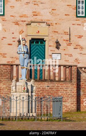 Roland im Wasserschloss, Bad Bederkesa, Kreis Cuxhaven, Niedersachsen, Deutschland, Europa Stockfoto